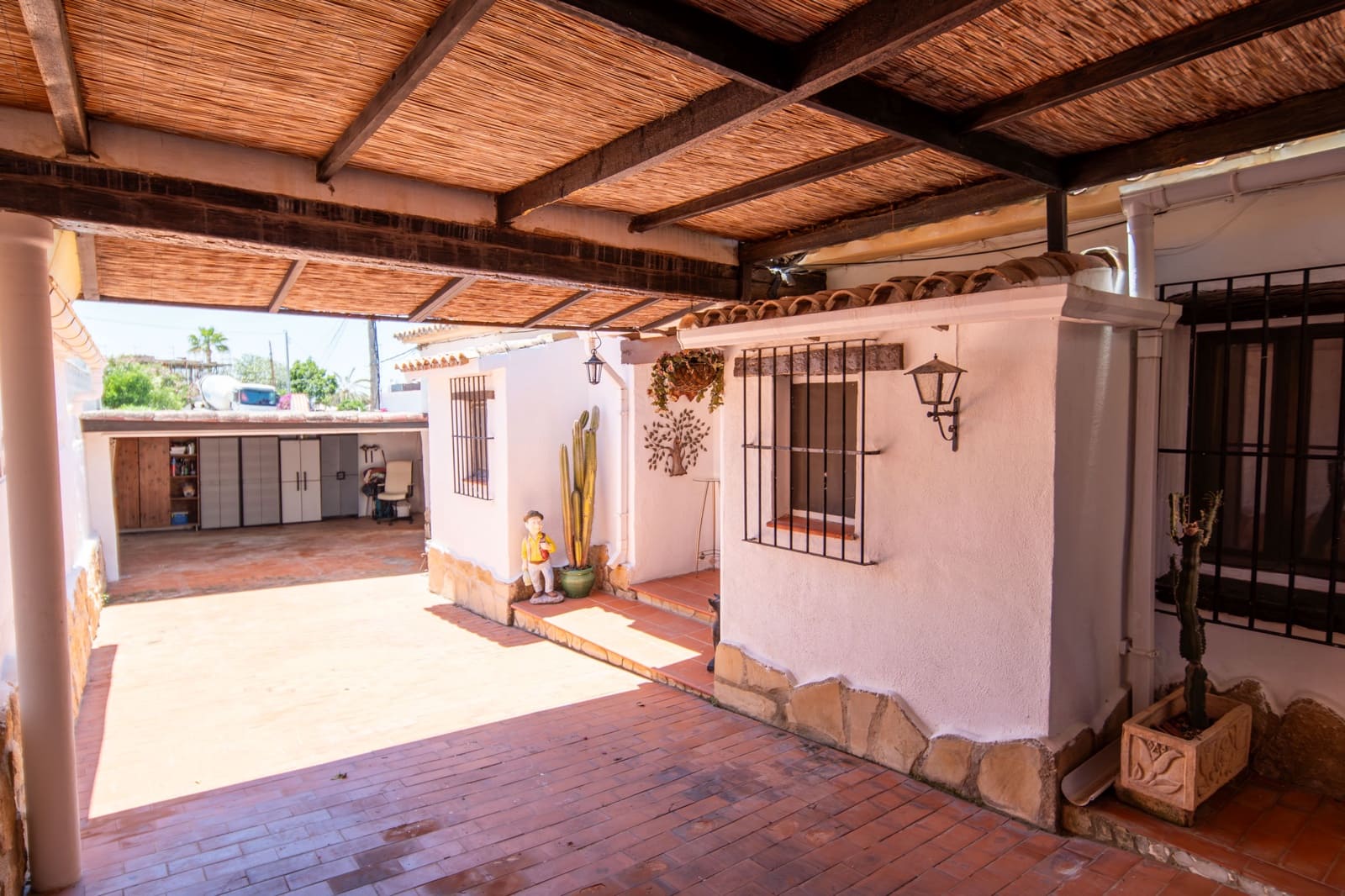 3 bedroom Villa for sale in Moraira with garage - € 499,950 (Ref: 9873905)