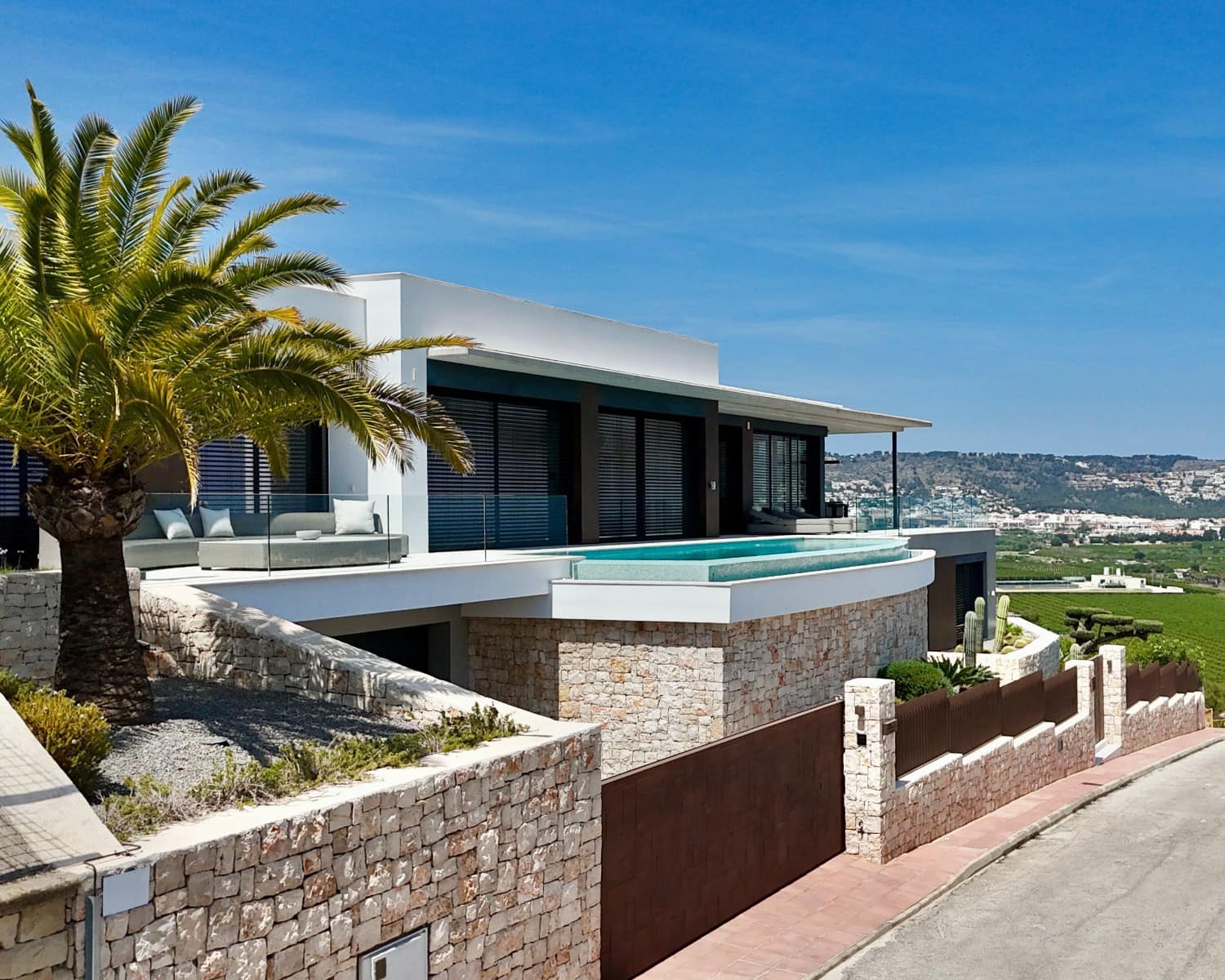 4 sypialnia Willa na sprzedaż w Javea / Xabia z basenem - 3 200 000 € (Ref: 9873907)