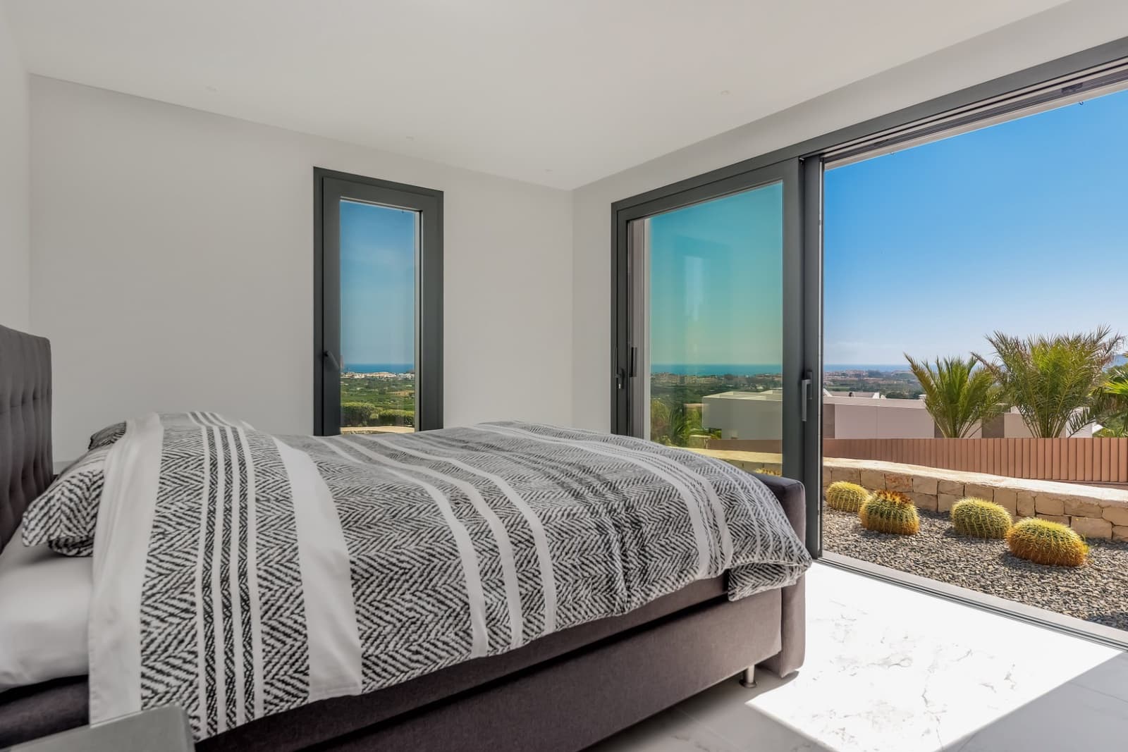 4 sypialnia Willa na sprzedaż w Javea / Xabia z basenem - 3 200 000 € (Ref: 9873907)