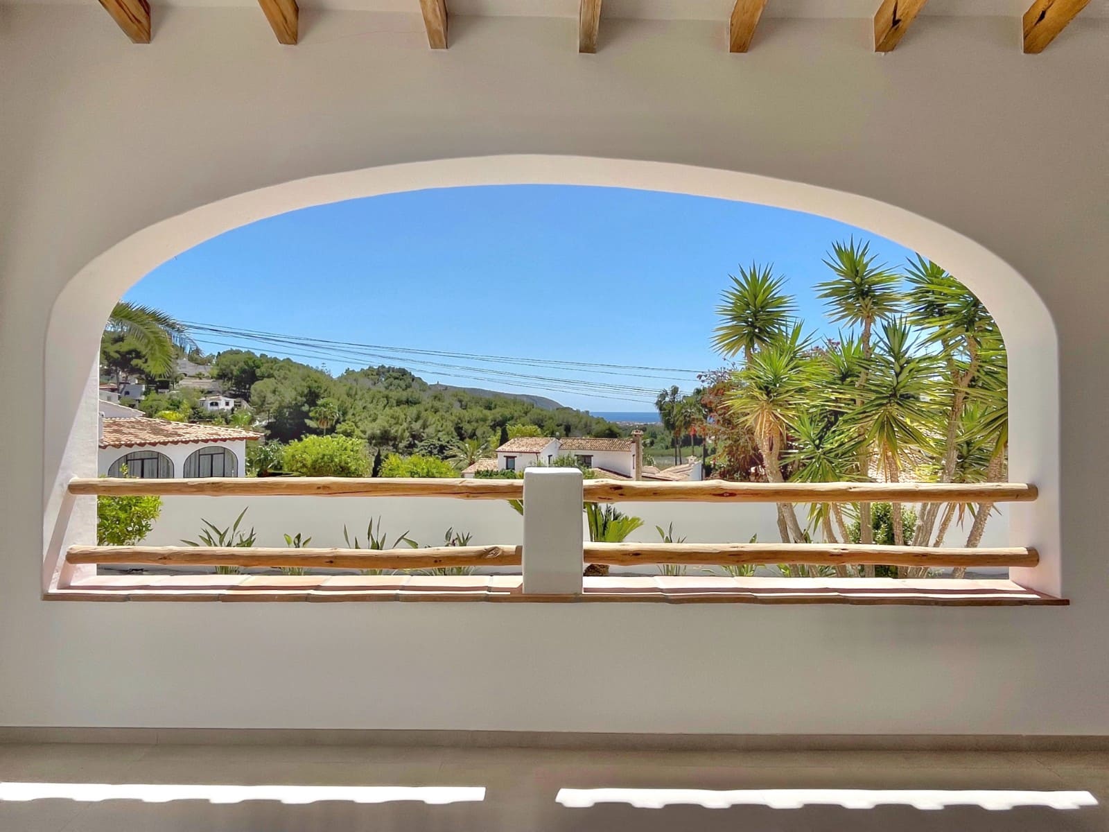 3 bedroom Villa for sale in Moraira - € 1,250,000 (Ref: 9873909)