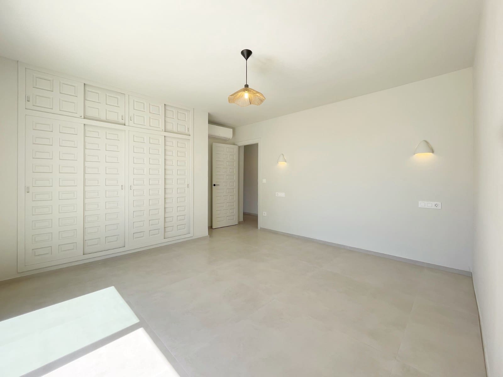3 bedroom Villa for sale in Moraira - € 1,250,000 (Ref: 9873909)
