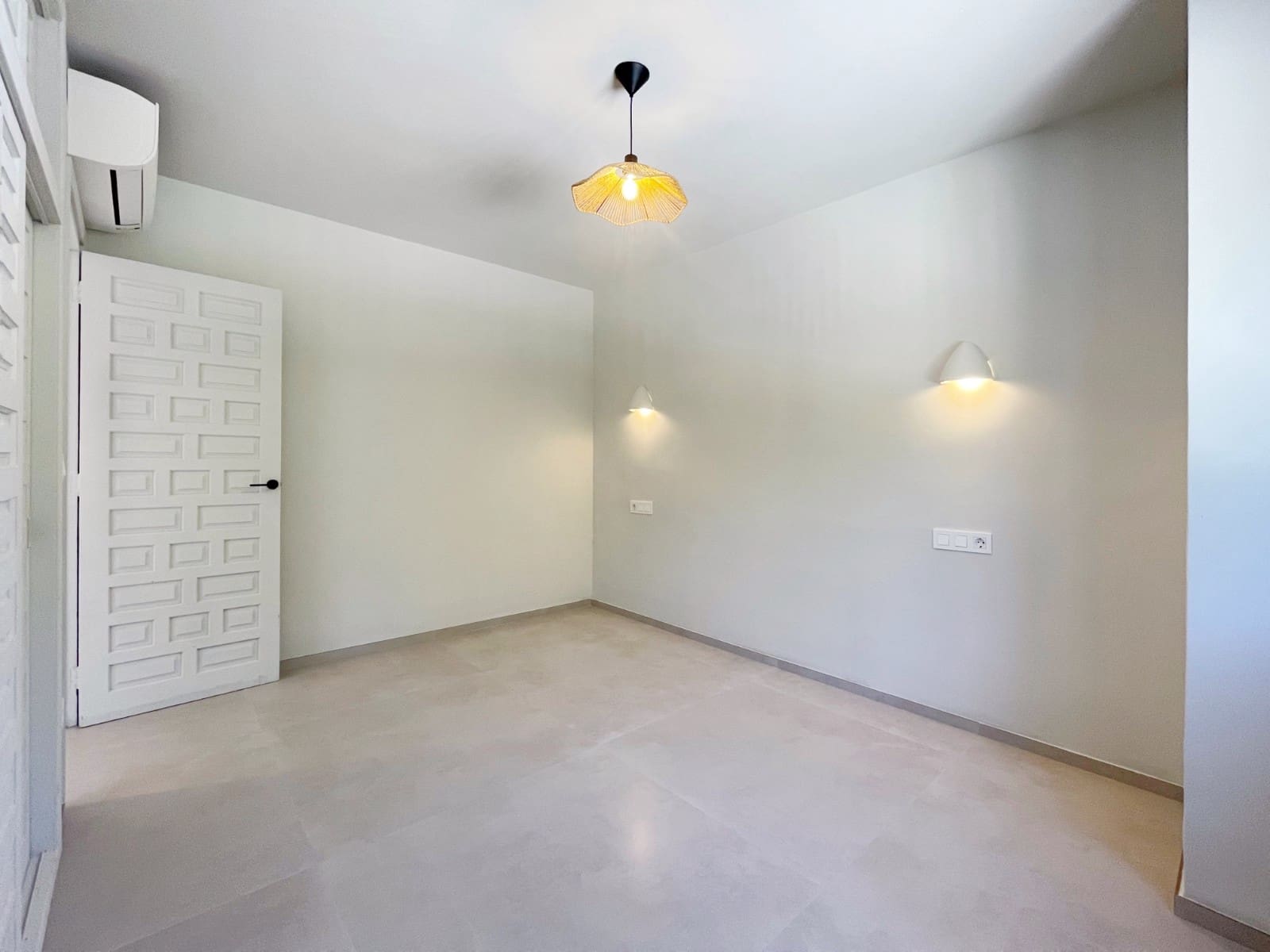 3 bedroom Villa for sale in Moraira - € 1,250,000 (Ref: 9873909)