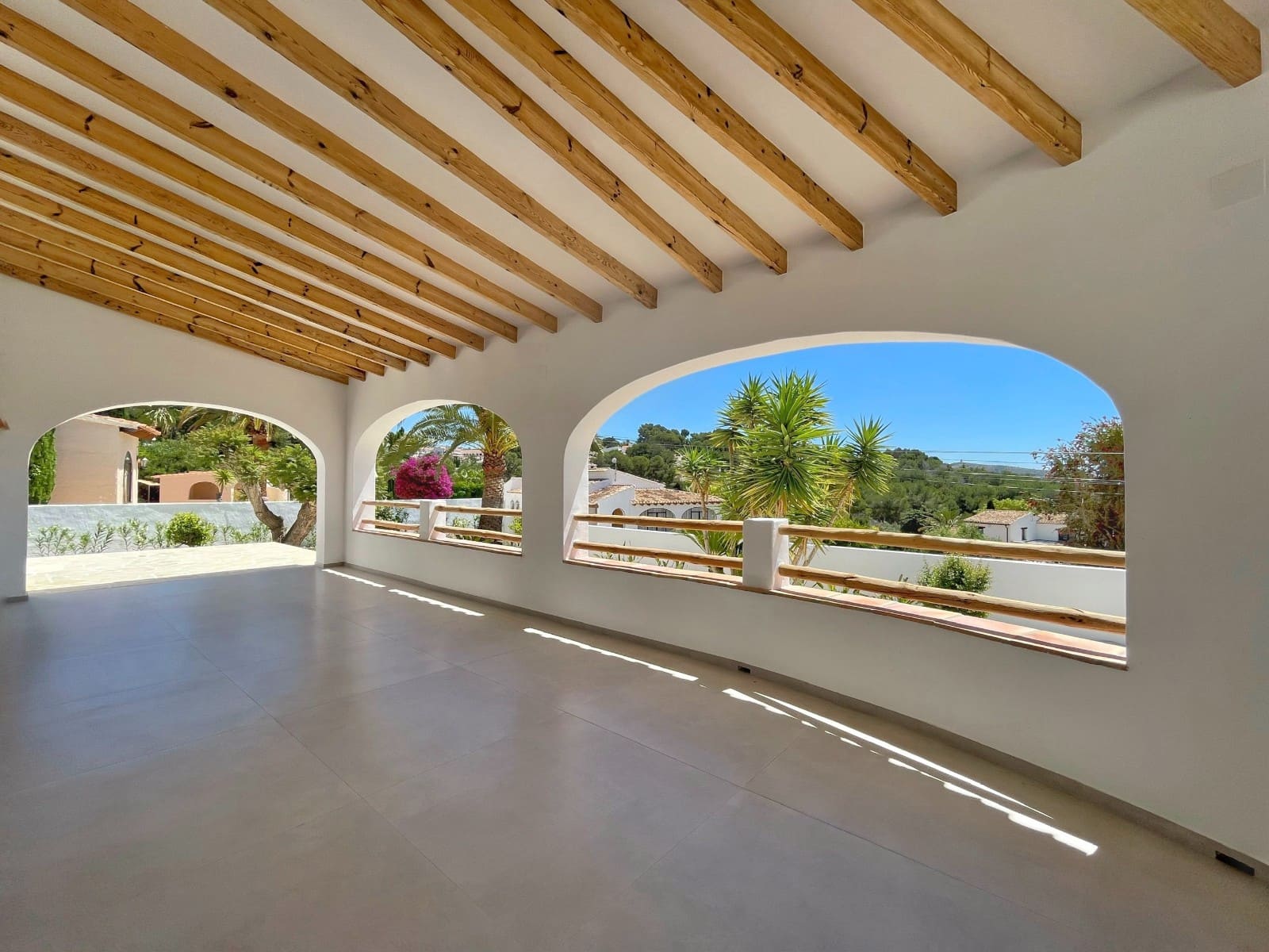 3 bedroom Villa for sale in Moraira - € 1,250,000 (Ref: 9873909)