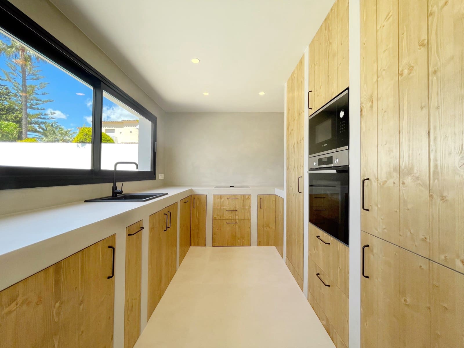 3 bedroom Villa for sale in Moraira - € 1,250,000 (Ref: 9873909)