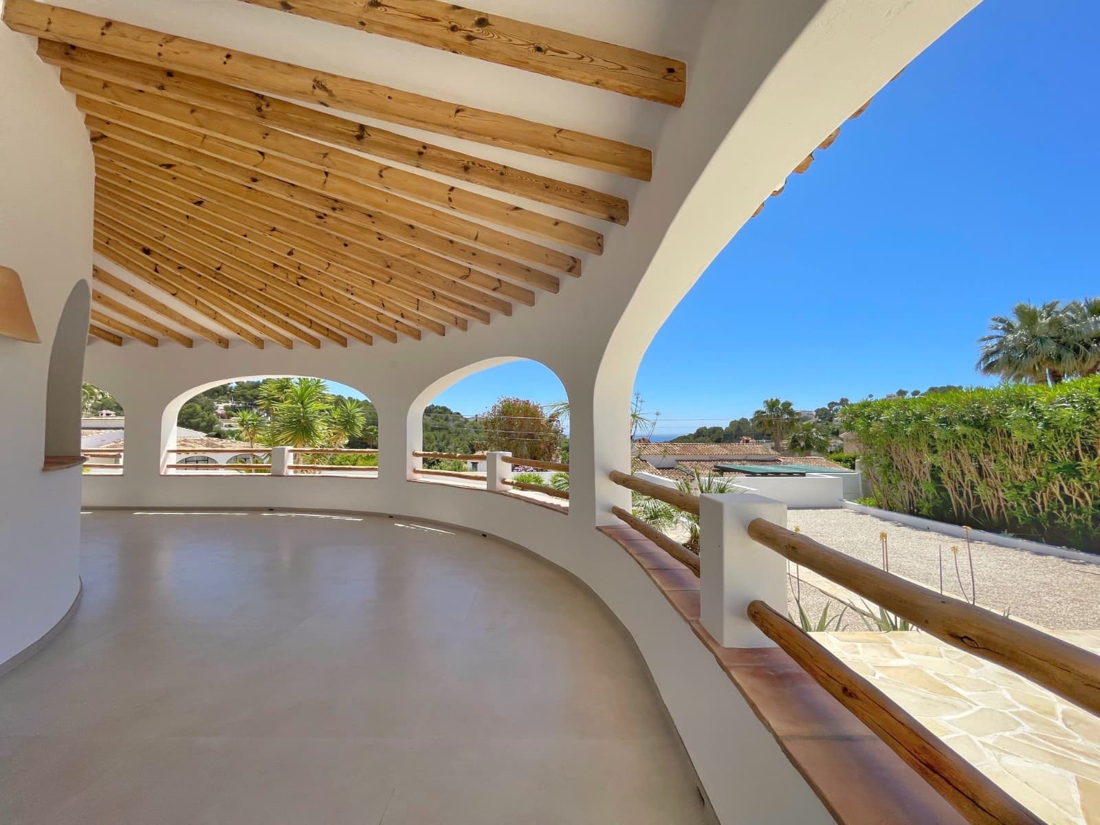3 bedroom Villa for sale in Moraira - € 1,250,000 (Ref: 9873909)
