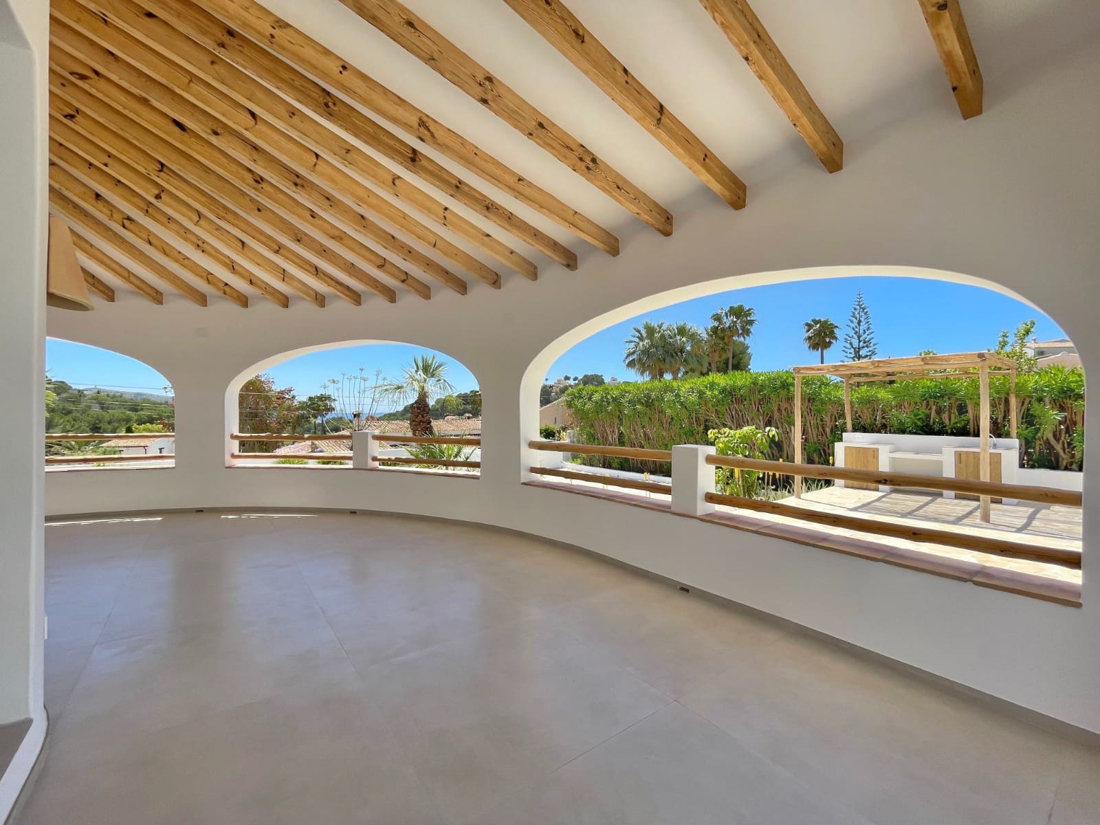 3 bedroom Villa for sale in Moraira - € 1,250,000 (Ref: 9873909)