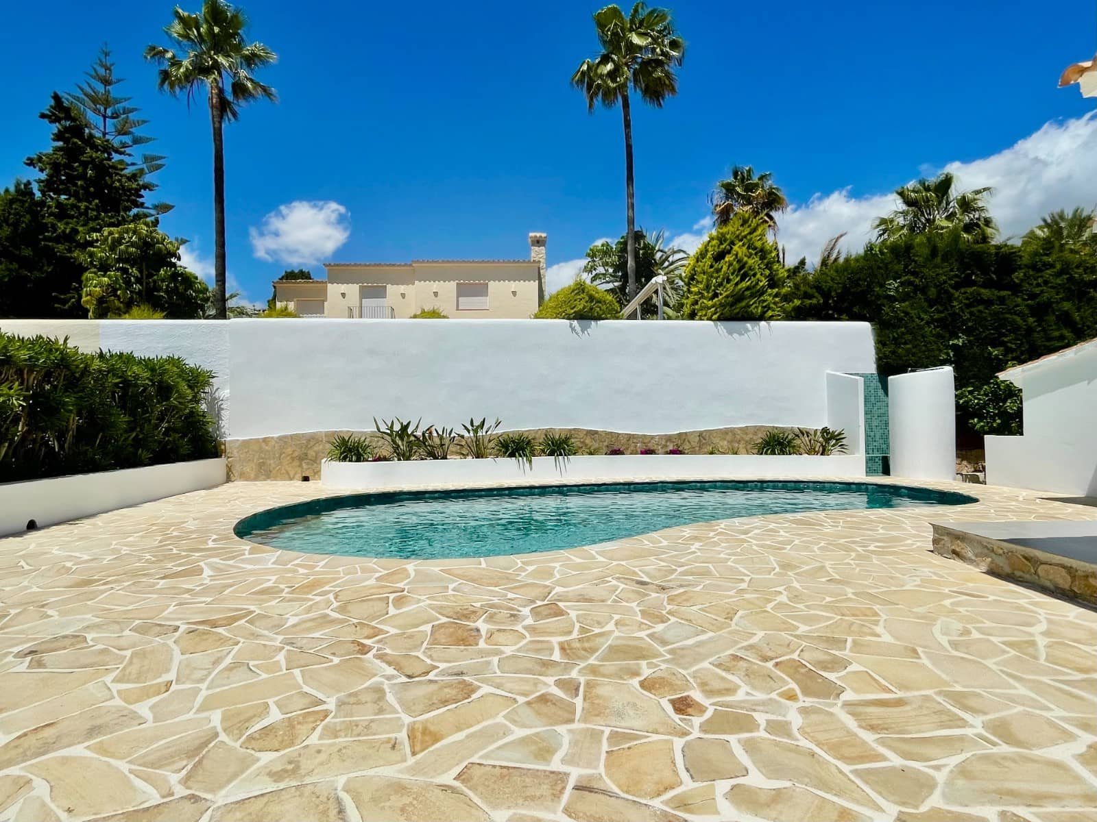 3 bedroom Villa for sale in Moraira - € 1,250,000 (Ref: 9873909)