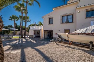 3 bedroom Villa for sale in Benissa with pool garage - € 690,000 (Ref: 9877011)