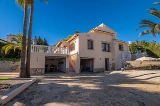 3 bedroom Villa for sale in Benissa with pool garage - € 690,000 (Ref: 9877011)