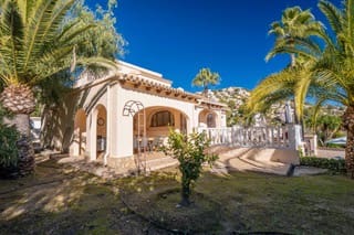 3 bedroom Villa for sale in Benissa with pool garage - € 690,000 (Ref: 9877011)