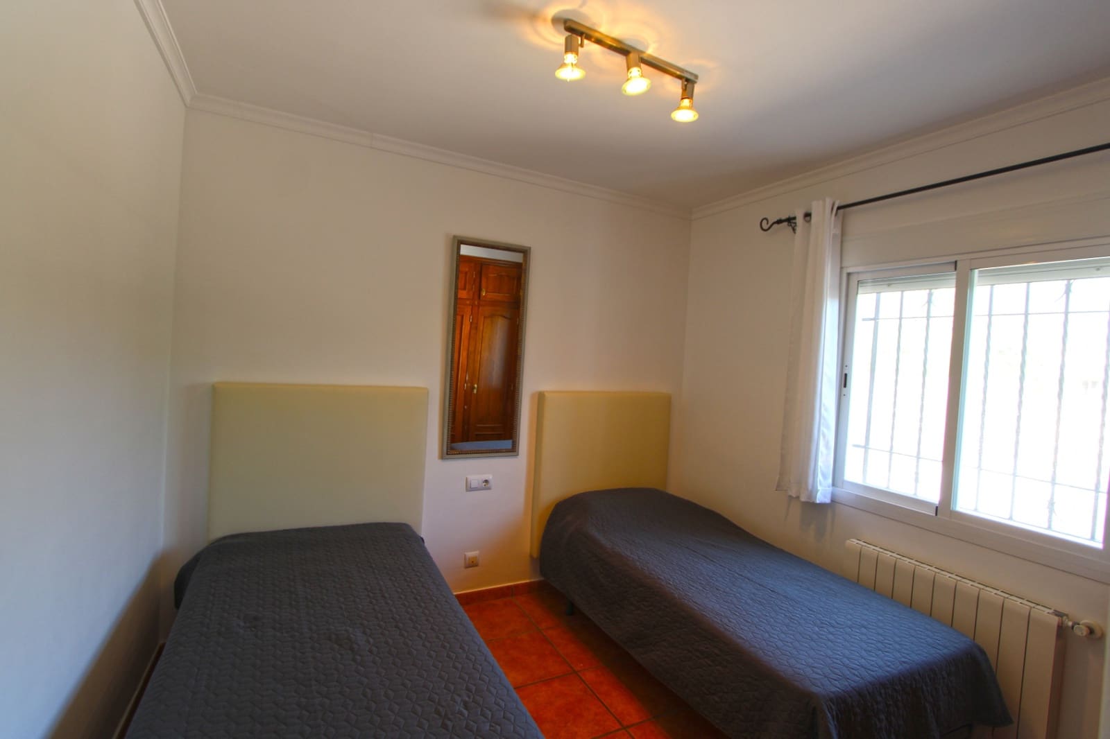 4 camera da letto Villa in vendita in Orba con piscina garage - 525.000 € (Rif: 9944877)