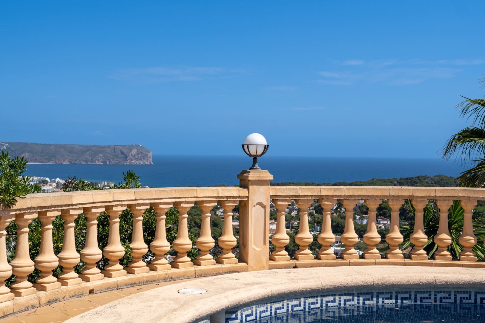 Chalet de 5 habitaciones en Javea / Xàbia en venta con garaje - 970.000 € (Ref: 9944885)
