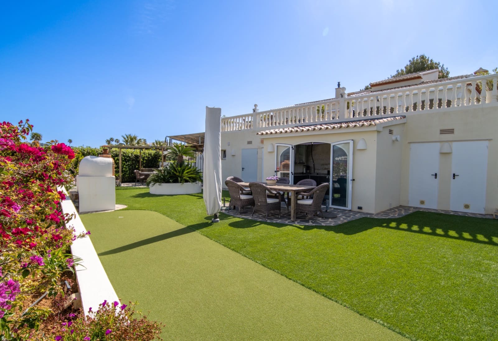 4 sypialnia Willa na sprzedaż w Javea / Xabia z garażem - 995 000 € (Ref: 9944888)
