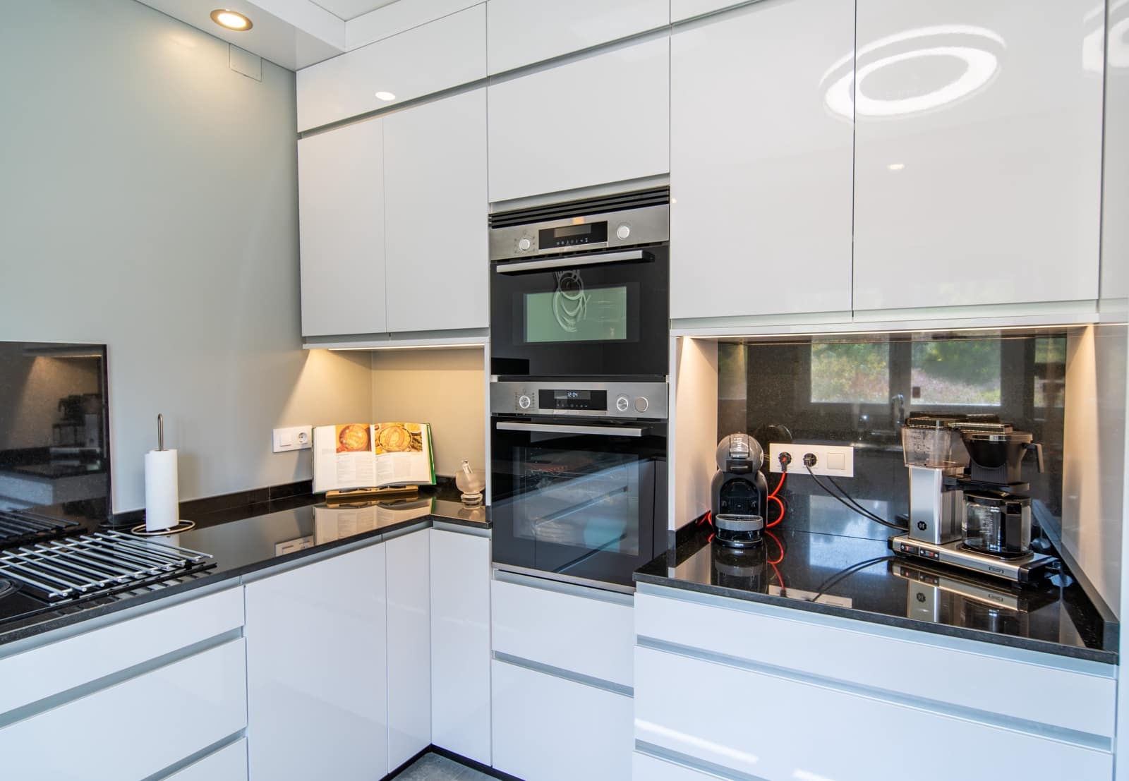 4 sypialnia Willa na sprzedaż w Javea / Xabia z garażem - 995 000 € (Ref: 9944888)