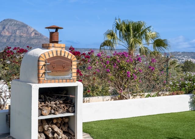 4 sypialnia Willa na sprzedaż w Javea / Xàbia z garażem - 995 000 € (Ref: 9944888)