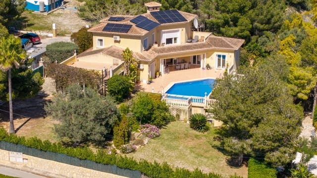 6 soverom Villa til salgs i Javea / Xàbia med garasje - € 1 150 000 (Ref: 9944889)