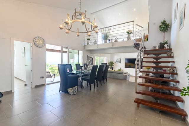 5 quarto Moradia para venda em Javea / Xàbia com piscina garagem - 1 699 000 € (Ref: 9958189)