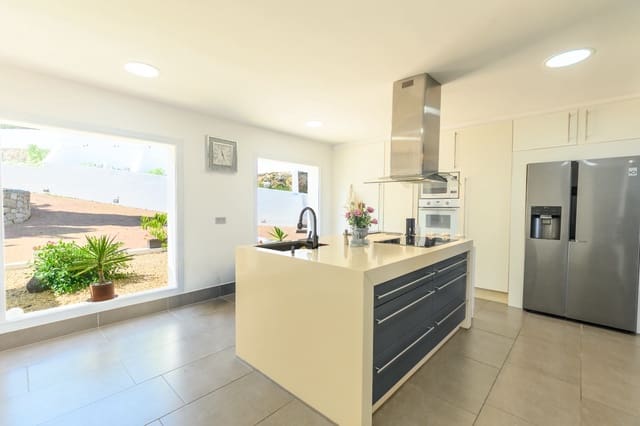 5 quarto Moradia para venda em Javea / Xàbia com piscina garagem - 1 699 000 € (Ref: 9958189)