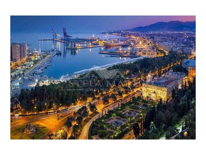 2 bedroom Apartment for sale in Torre de Benagalbon with pool garage - € 440,000 (Ref: 7692936)