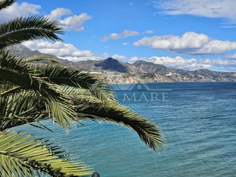 3 slaapkamer Appartement te koop in Nerja met zwembad garage - € 630.000 (Ref: 8825994)
