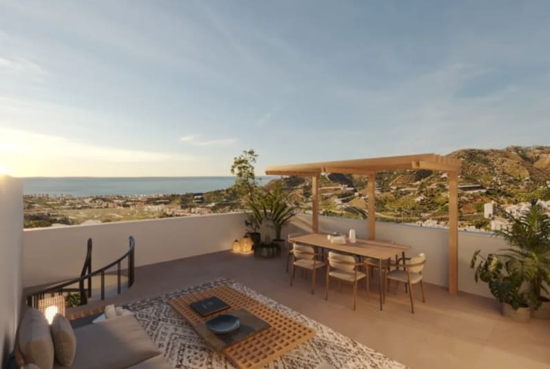 2 soverom Penthouse til salgs i Torrox med svømmebasseng garasje - € 305 000 (Ref: 8877760)