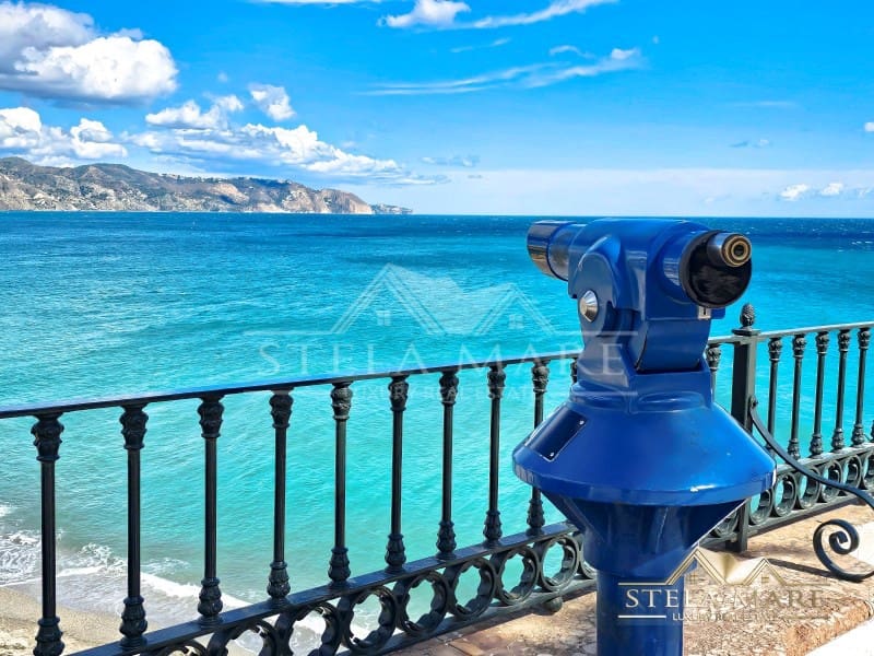 2 soveværelse Penthouse til salg i Nerja med garage - € 1.185.000 (Ref: 9003689)