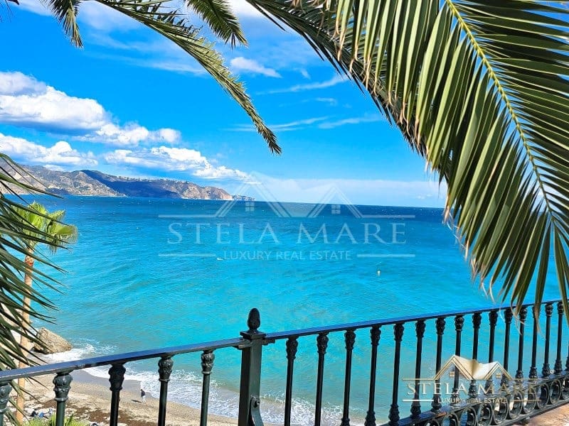 3 soveværelse Penthouse til salg i Nerja med swimmingpool garage - € 1.480.000 (Ref: 9003691)