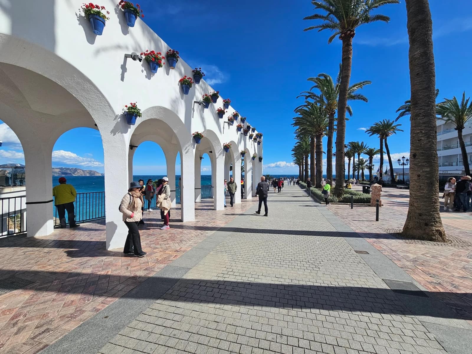 3 bedroom Apartment for sale in Nerja with pool garage - € 975,000 (Ref: 9003693)