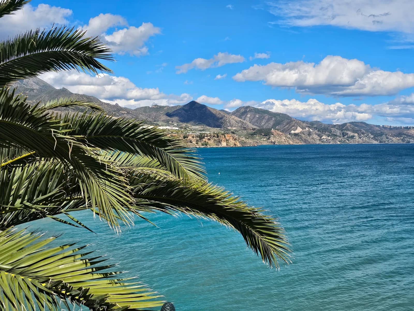 3 bedroom Apartment for sale in Nerja with pool garage - € 875,000 (Ref: 9003695)