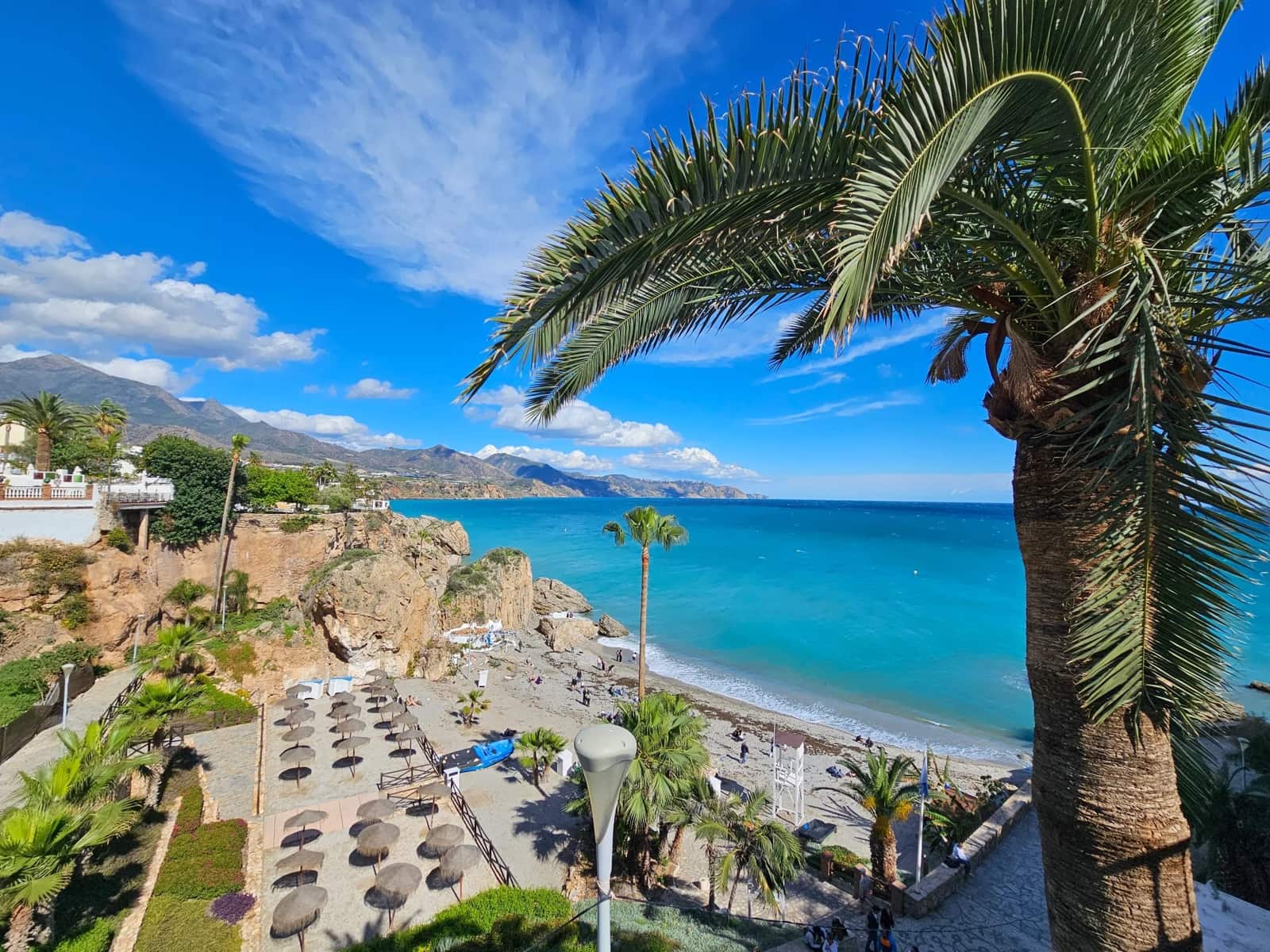 3 bedroom Apartment for sale in Nerja with pool garage - € 875,000 (Ref: 9003695)
