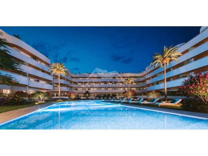 2 slaapkamer Appartement te koop in Torrox-Costa met garage - € 329.000 (Ref: 9110654)