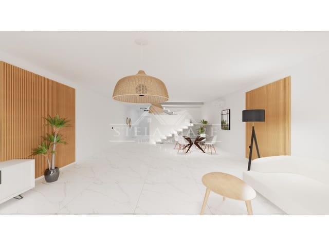 2 soveværelse Byhus til salg i Avda Pescia - Ctra de Frigiliana, Nerja med garage - € 315.000 (Ref: 9761840)