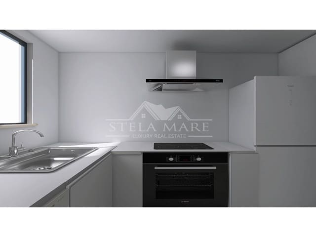 2 soveværelse Byhus til salg i Avda Pescia - Ctra de Frigiliana, Nerja med garage - € 315.000 (Ref: 9761840)