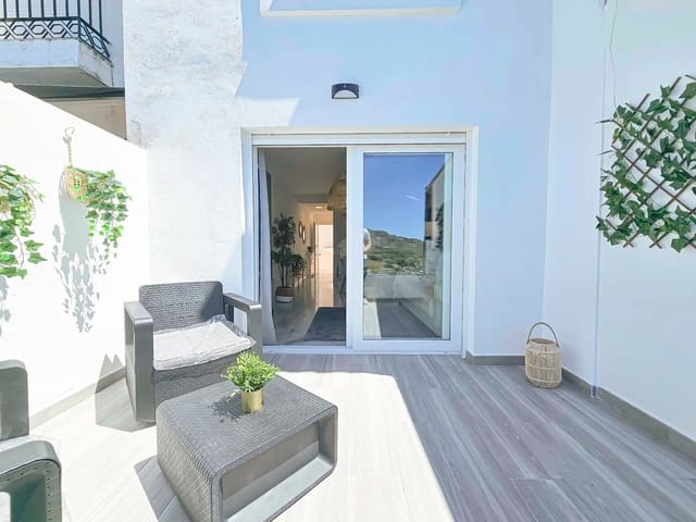 2 camera da letto Casa in vendita in Avda Pescia - Ctra de Frigiliana, Nerja con garage - 315.000 € (Rif: 9761840)