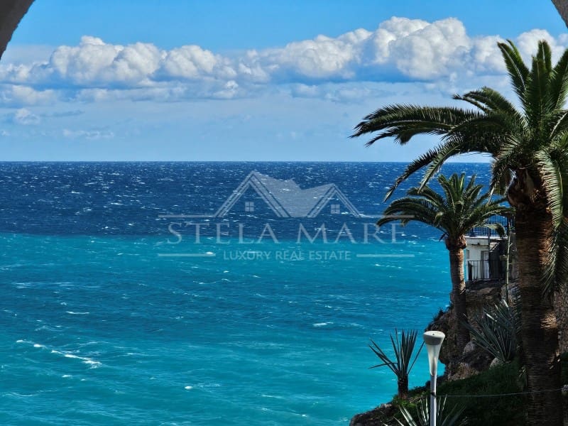 2 soveværelse Lejlighed til salg i Nerja - € 450.000 (Ref: 9777921)