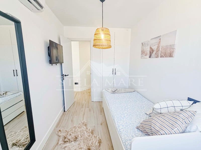 2 bedroom Apartment for sale in Nerja - € 450,000 (Ref: 9939606)