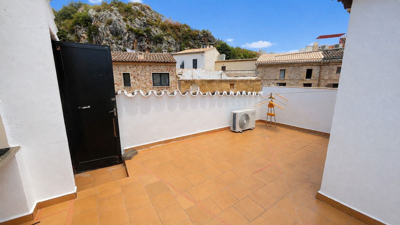 4 bedroom Townhouse for sale in Pollensa / Pollenca - € 390,000 (Ref: 10004718)