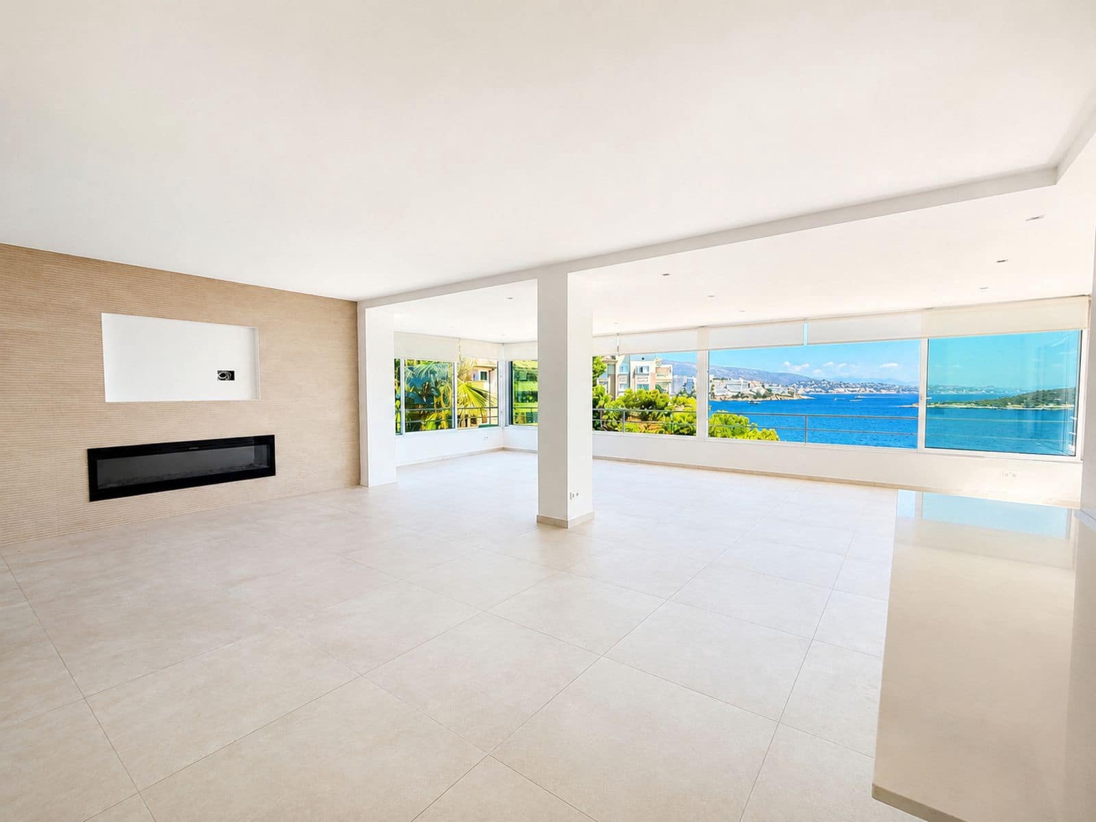Piso de 3 habitaciones en Cala Vinyes / Cala Vinyas / Cala Viñas en alquiler con piscina garaje - 4.300 € (Ref: 10009652)