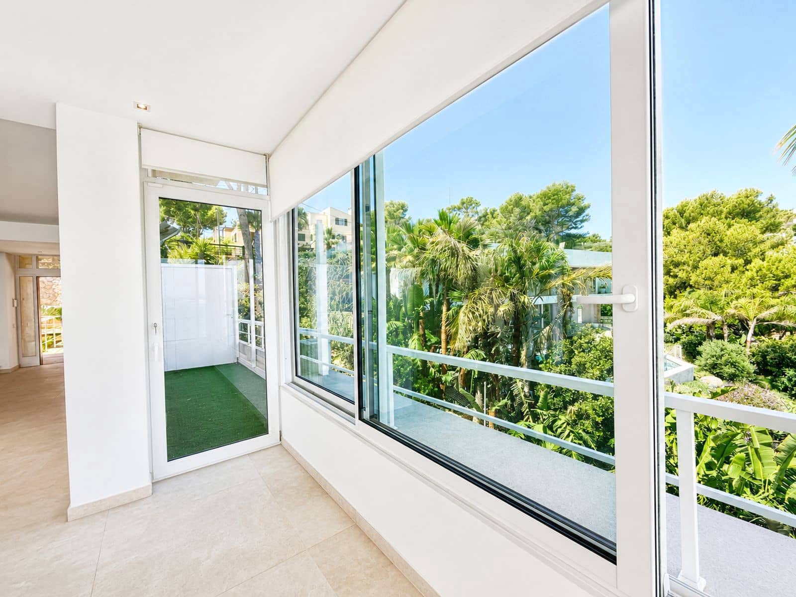 Piso de 3 habitaciones en Cala Vinyes / Cala Vinyas / Cala Viñas en alquiler con piscina garaje - 4.300 € (Ref: 10009652)
