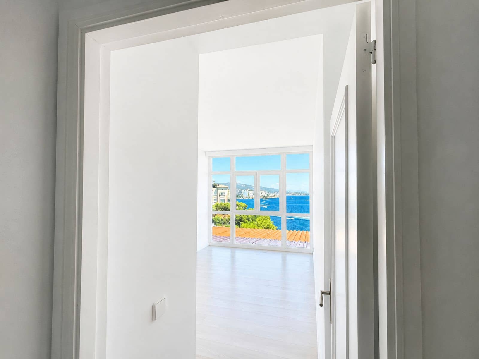 Piso de 3 habitaciones en Cala Vinyes / Cala Vinyas / Cala Viñas en alquiler con piscina garaje - 4.300 € (Ref: 10009652)