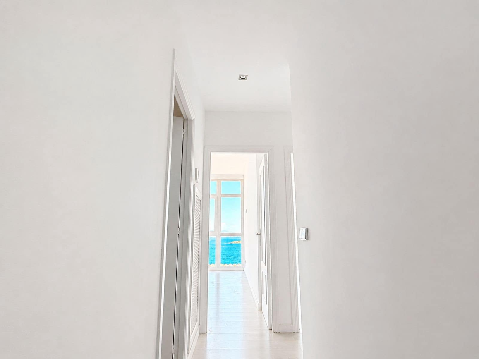 Piso de 3 habitaciones en Cala Vinyes / Cala Vinyas / Cala Viñas en alquiler con piscina garaje - 4.300 € (Ref: 10009652)