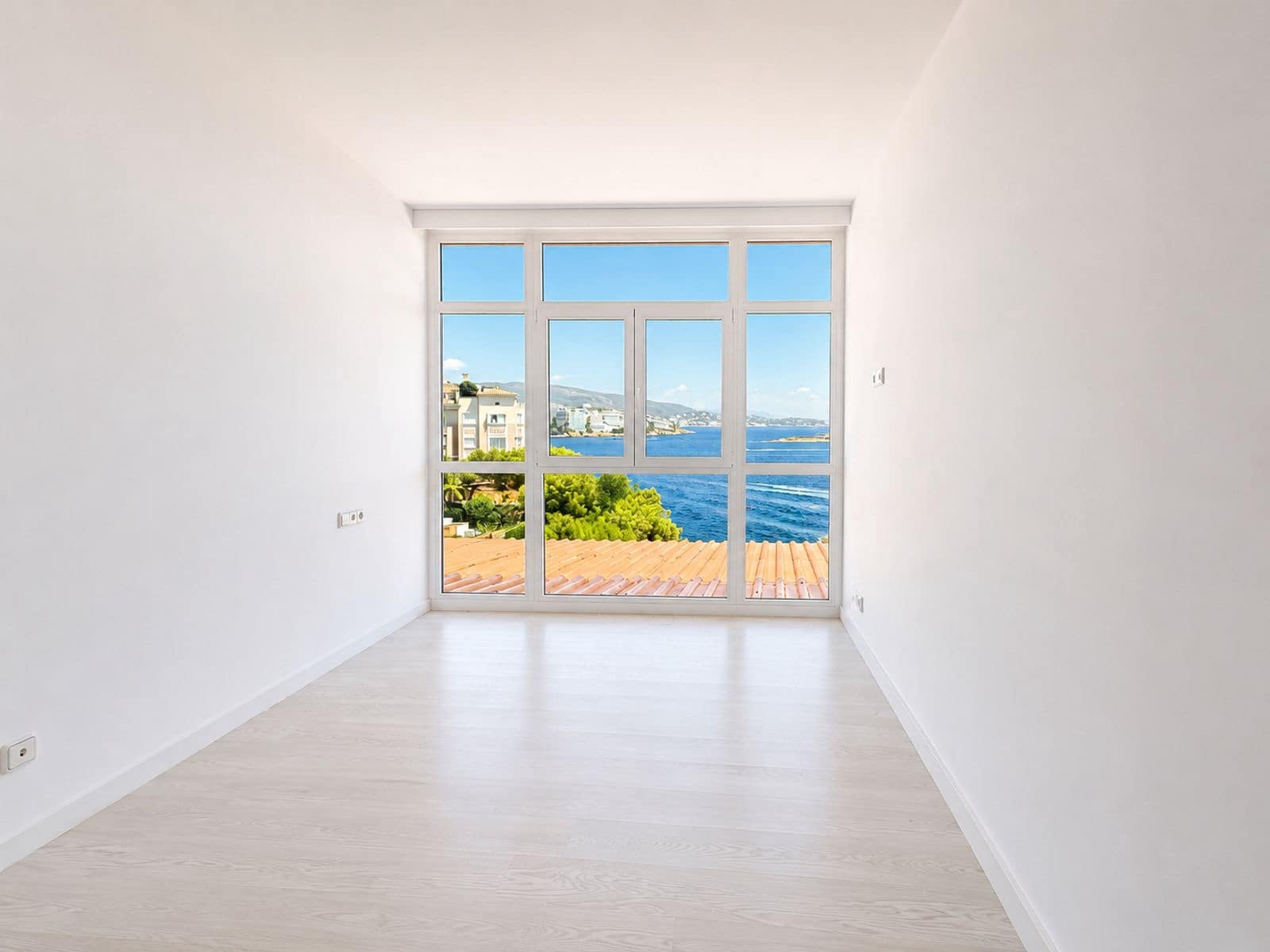 Piso de 3 habitaciones en Cala Vinyes / Cala Vinyas / Cala Viñas en alquiler con piscina garaje - 4.300 € (Ref: 10009652)