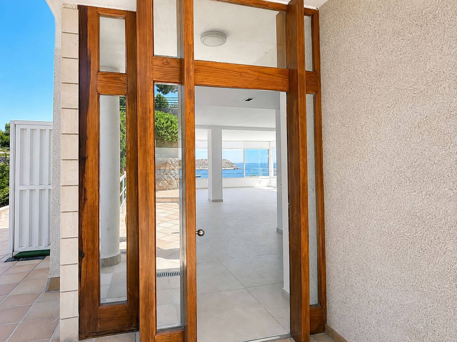 Piso de 3 habitaciones en Cala Vinyes / Cala Vinyas / Cala Viñas en alquiler con piscina garaje - 4.300 € (Ref: 10009652)