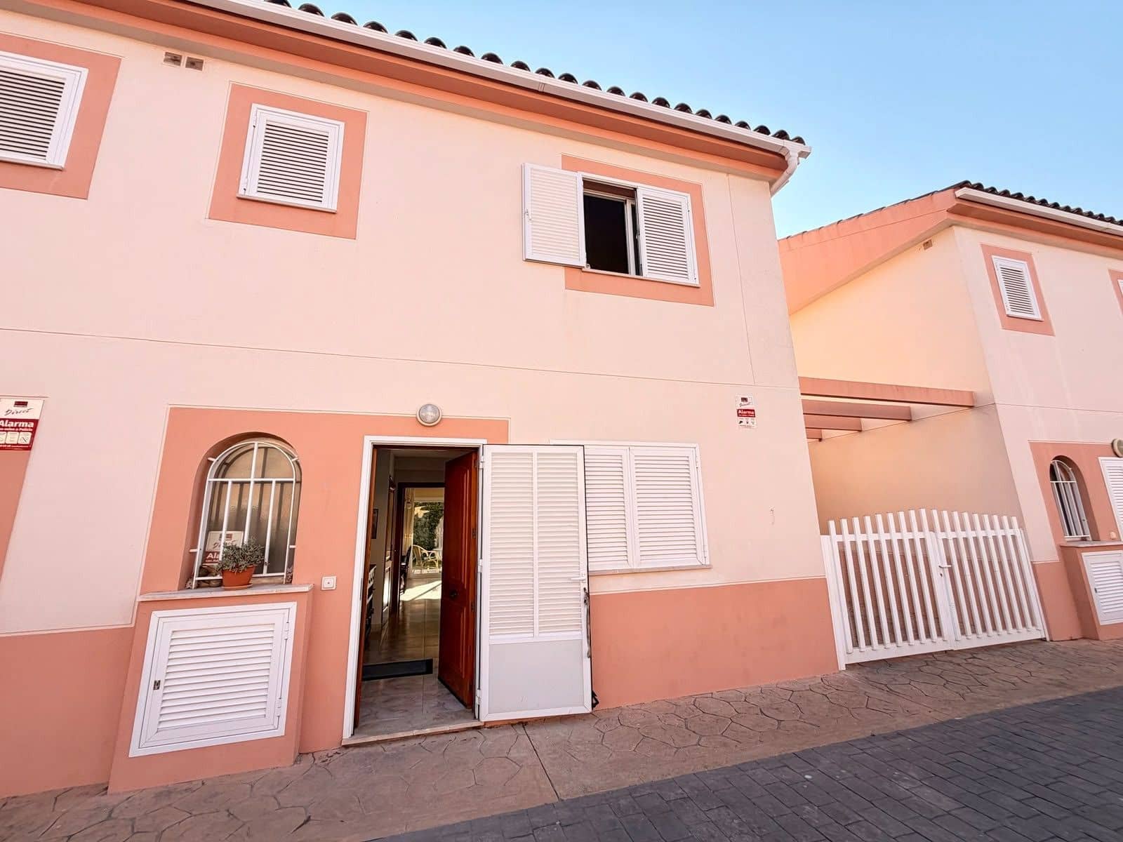 3 chambre Maison de Ville à vendre à Puerto de Alcudia avec piscine garage - 645 000 € (Ref: 10021723)