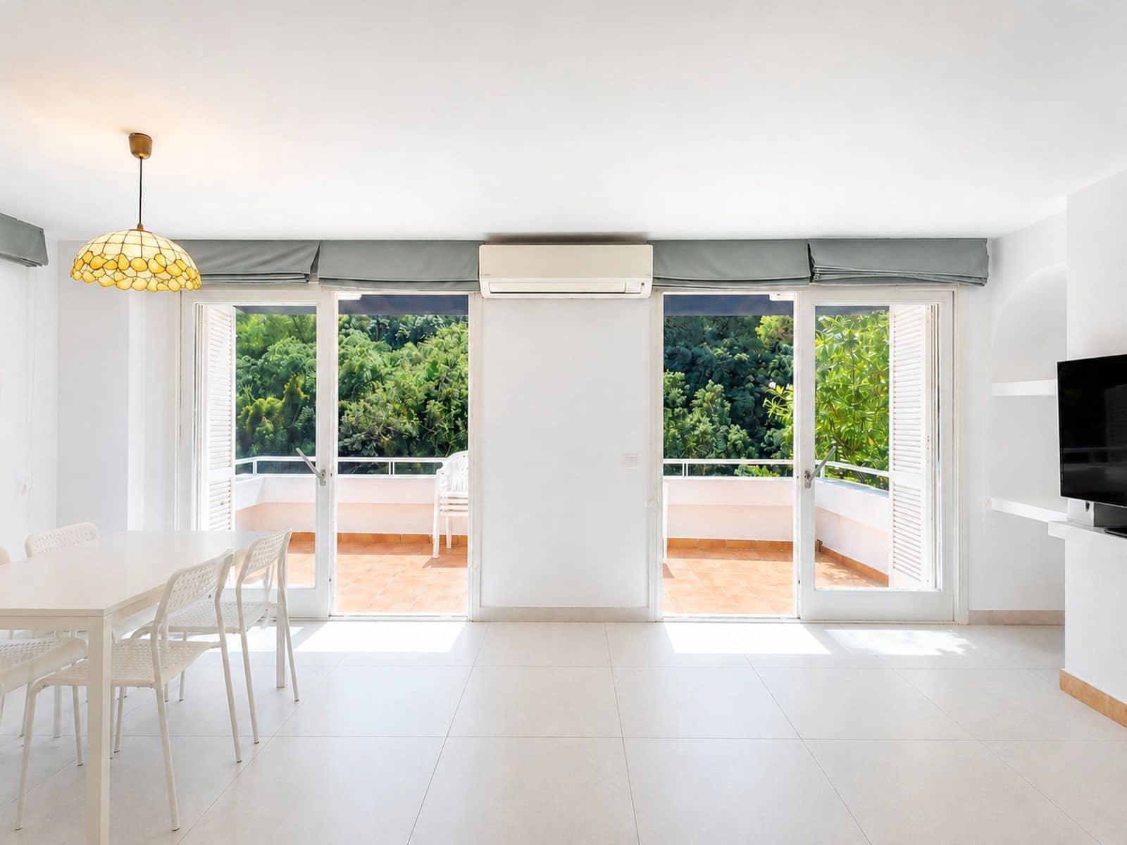3 slaapkamer Flat te koop in Cala San Vicente / Cala Sant Vicenc - € 405.000 (Ref: 10026264)