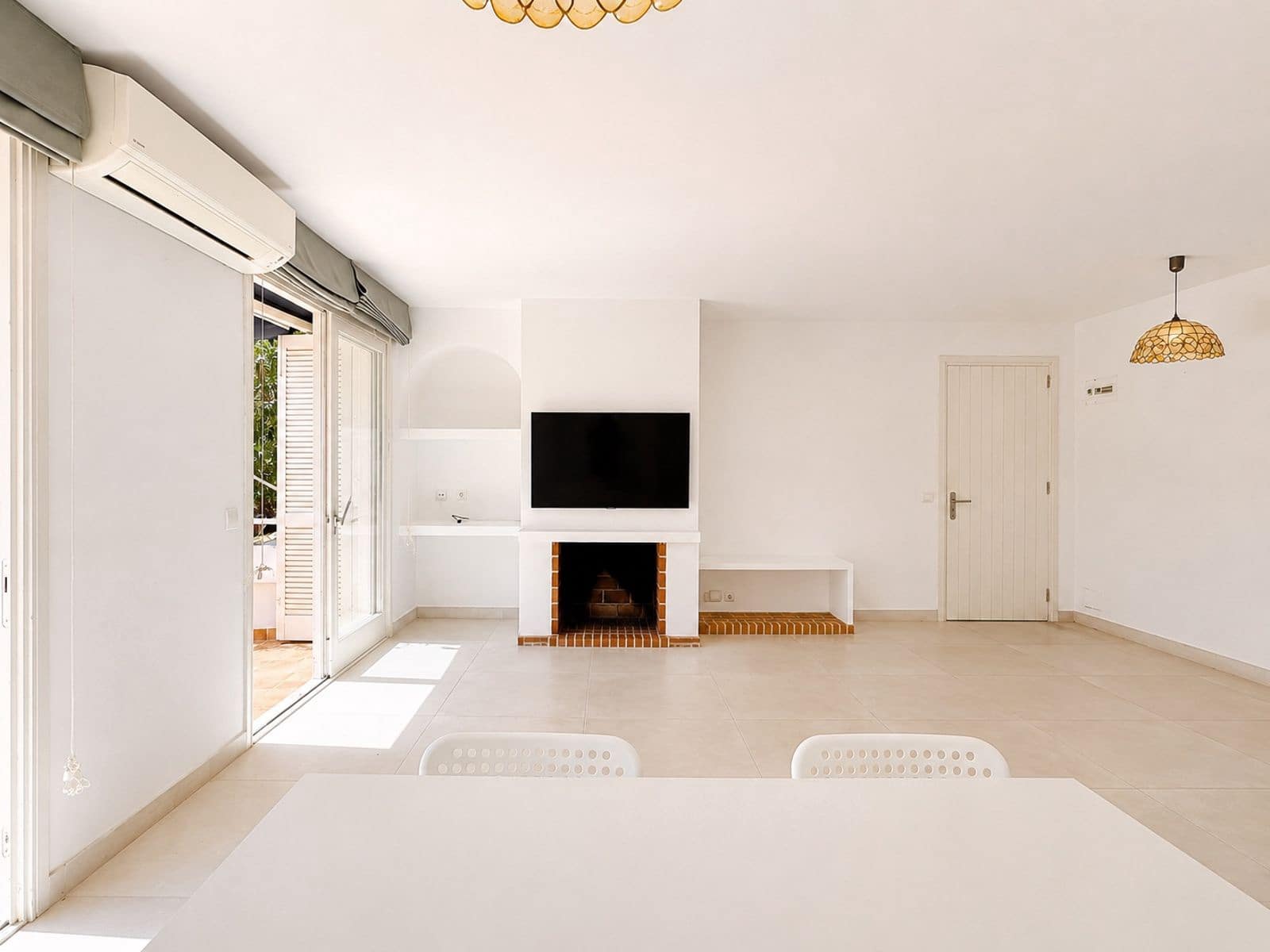 3 slaapkamer Flat te koop in Cala San Vicente / Cala Sant Vicenc - € 405.000 (Ref: 10026264)
