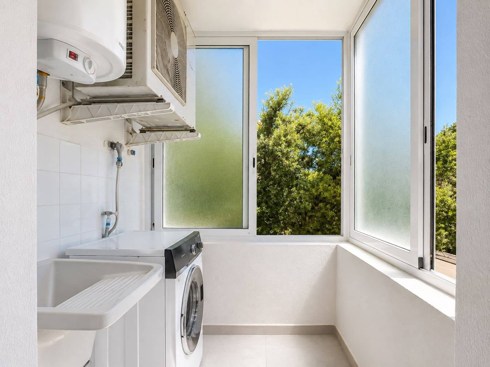 3 slaapkamer Flat te koop in Cala San Vicente / Cala Sant Vicenc - € 405.000 (Ref: 10026264)