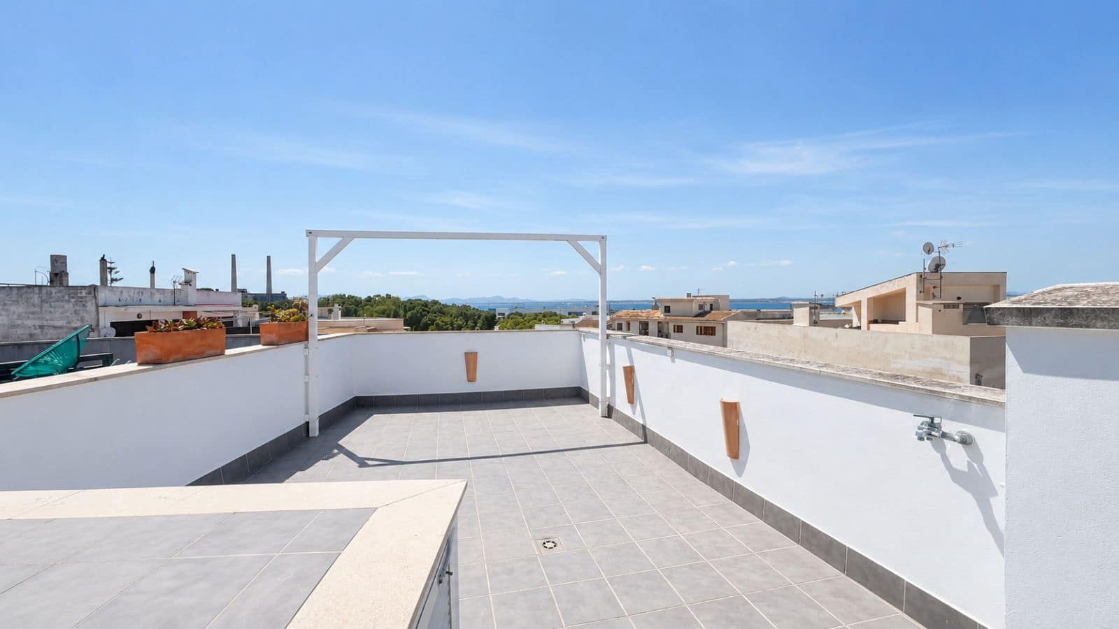 2 sypialnia Penthouse na sprzedaż w Puerto de Alcudia - 410 000 € (Ref: 10037673)