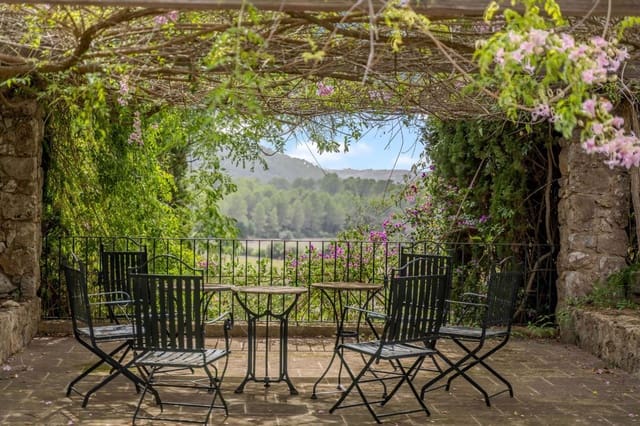 6 slaapkamer Finca/Landhuis te koop in Campanet met garage - € 12.000.000 (Ref: 10045860)