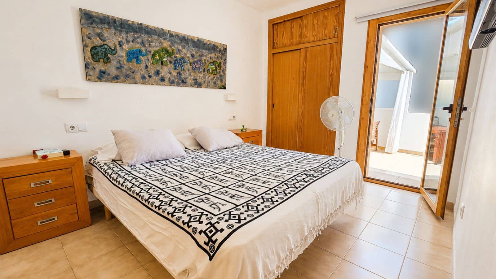 3 bedroom Flat for sale in Puerto de Alcudia - € 460,000 (Ref: 10045861)